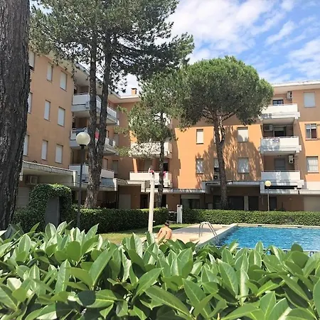 Laguna - With Pool
